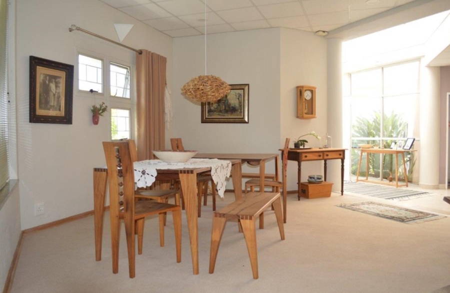 5 Bedroom Property for Sale in Wilkoppies North West